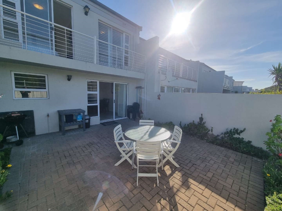 To Let 3 Bedroom Property for Rent in Big Bay Western Cape